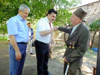 ALİ AYDINLIOĞLU - Havran'da Bayram Kutlaması