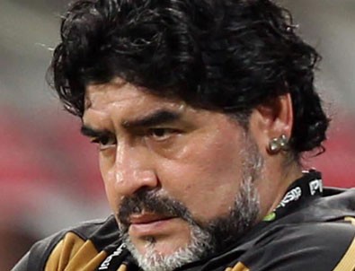 Maradona: Eski eşim paramı çaldı