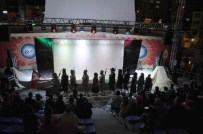 SEMAZEN - Çanakkale Tiyatrosu Duygulandırdı