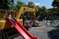 YILMAZ ERDOĞAN - Çocuklardan Başkan Şirin'e Oyuncak Teşekkürü