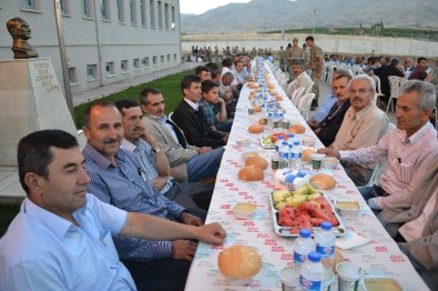 Doğanşehir'de Şehit Ailelerine İftar Yemeği