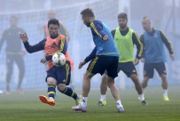 SAVAŞ POLAT - Fenerbahçe'de Hazırlıklar Sürüyor