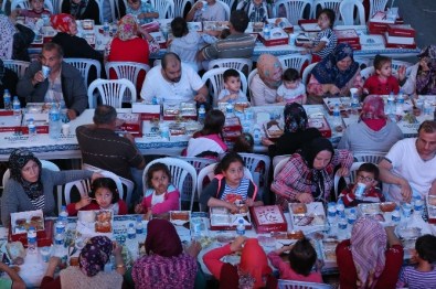 Şahintepe, Sokak İftarında Buluştu