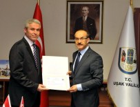 Uşak'ta Emniyet Mensuplarına 'Başarı Belgesi' Verildi