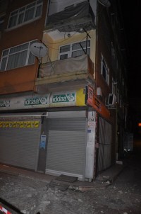 Zonguldak'ta Evin Balkonu Çöktü