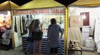 Burhaniye'de Gece Pazarı El Emeği Ürünleri Değerlendirdi