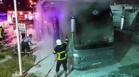 İŞÇİ SERVİSİ - Park Halindeki Otobüs Yandı; 1 Yaralı