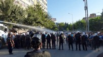 Siirt'te İzinsiz Yürüyüşe Polis Engeli Açıklaması 10 Gözaltı