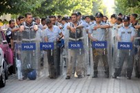 HATİCE ASLAN - Suruç'taki Patlama Manisa'da Protesto Edildi