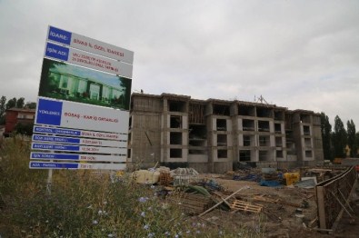 Vali Zübeyir Kemelek İlkokulu'nun Yapım Çalışmaları Sürüyor