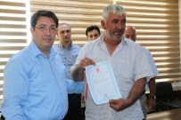 AKSARAY BELEDİYESİ - Aksaray'da 50 Hak Sahibine Tapuları Teslim Edildi