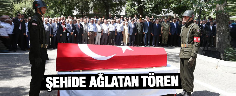 Türkiye şehidine ağlıyor