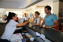 ROMANTIZM - Buca Belediyesi'nden 'Alayına Balayı' Projesi