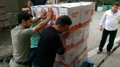 Dilovası'nda 5 Bin 2 Adet Gıda Paketi Dağıtıldı