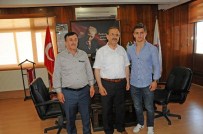 SALIH HıZLı - Milli Güreşçiden Başkan Şahin'e Ziyaret