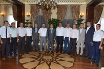 MUAMMER TÜRKER - Sendikacılardan Vali Türker'e Ziyaret