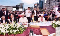 TAKSIM MEYDANı - Beyoğlu Belediyesi Ramazan'da Yüz Binleri Buluşturdu