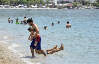 Bodrum'da Sıcak Hava Etkili Oluyor