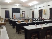 TOGO - TİKA'dan Gana'da Akra Achımota Lisesi Bilim Laboratuvarı'na Donanım Desteği