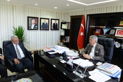 CHP'li Vekilden Başkan Günaydın'a Ziyaret