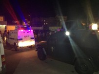 KURUÇEŞME - Düğünde Akrabalar Arasında Silahlı Kavga Açıklaması 2 Yaralı