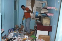 ATIK KAĞIT - Havza'da 'Çöp Ev' Boşaltıldı