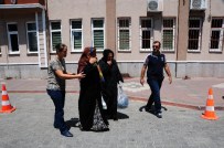 İranlı Tırnakçılardan Üçü Serbest