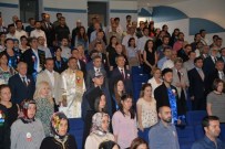 CUMHURİYET ALTINI - İzzet Baysal Vakfı Dereceye Giren Öğrencileri Ödüllendirdi