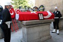NİĞDE İL MÜFTÜSÜ - Niğdeli Şehit Polis Dualarla Uğurlandı