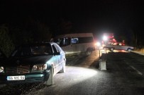 POLİS ARACI - Sinop'ta Dur İhtarına Uymayan Araca Polis Ateş Açtı