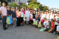 YALıKAVAK - Yalıkavak'ta Çöp Temizliği