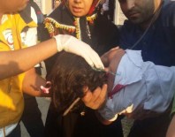 ŞEREFIYE - Balkondan Düşen Çocuğa İnşaat Demiri Saplandı