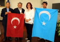 UYGUR TÜRKLERİ - Başkan Çerçioğlu Uygur Türklerine Sahip Çıktı