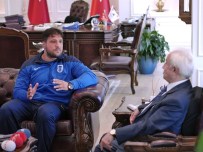 EDİRNE VALİLİĞİ - Başpehlivan Kara'dan Edirne Valisi'ne Ziyaret