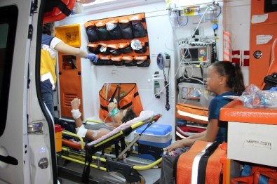 Kocaeli'de Cinnet Getiren Kadın Kendini Yaktı