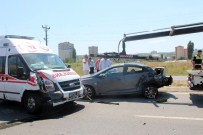 Tekirdağ'da Otomobil Ambulansa Çarptı Açıklaması 4 Yaralı
