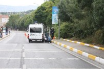 ŞÜPHELİ VALİZ - Başbakan Davutoğlu'nun Geçiş Güzergahında Şüpheli Valiz Paniği