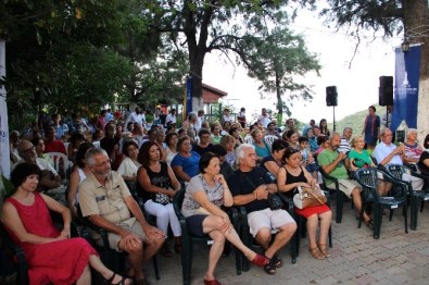 İzmir Uluslararası Edebiyat Festivali Başladı