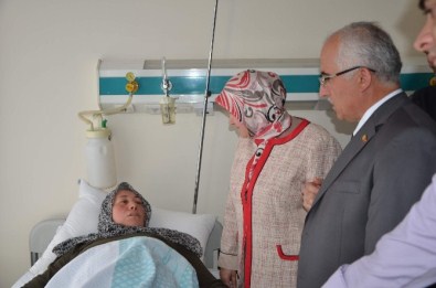 Vali Tuna Kazazede Çiftçileri Ziyaret Etti