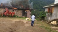 Araklı'da Ev Yangını