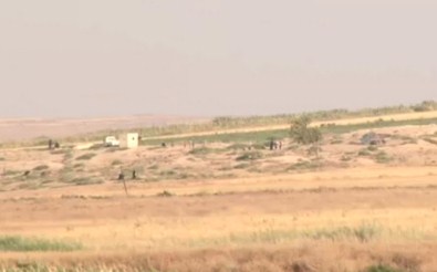 IŞİD sınıra 400 metre uzaklıkta hendek kazdı