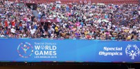 AVRİL LAVİGNE - Özel Olimpiyatlar İçin Muhteşem Açılış