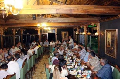 Eski Develi Kaymakamı Enver Ünlü'ye Veda Yemeği