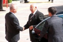 CELALETTIN LEKESIZ - Milli Savunma Bakanı Vecdi Gönül Başkanlığındaki Heyet CHP Genel Merkezi'nde