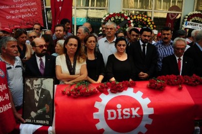 Sabahat Türkler İçin DİSK'te Tören Düzenlendi