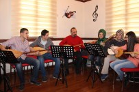 OTİZMLE MÜCADELE - Samsun'un Gençlik Merkezleri Yazı Dolu Dolu Yaşıyor