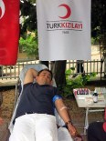 SAĞLIK GÖREVLİSİ - Başkan Küçükkuru'dan Kan Bağışına Destek