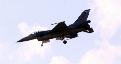 Diyarbakır'da F-16 Hareketliliği