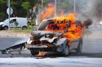 Kaza Yapan Otomobilde Çıkan Yangın Korkuttu