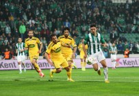 DUISBURG - Maça Olumsuz Hava Engeli